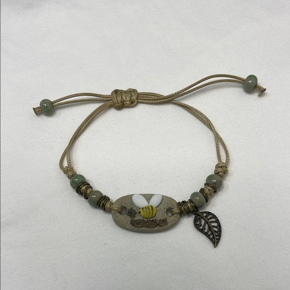 NWOT Beaded Bracelet with Bee and Leaf Charm